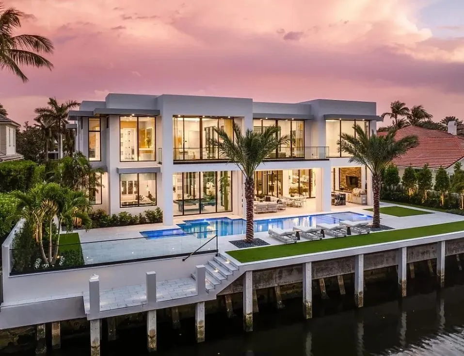 169 W Coconut Palm Road, Boca Raton, FL 33432
